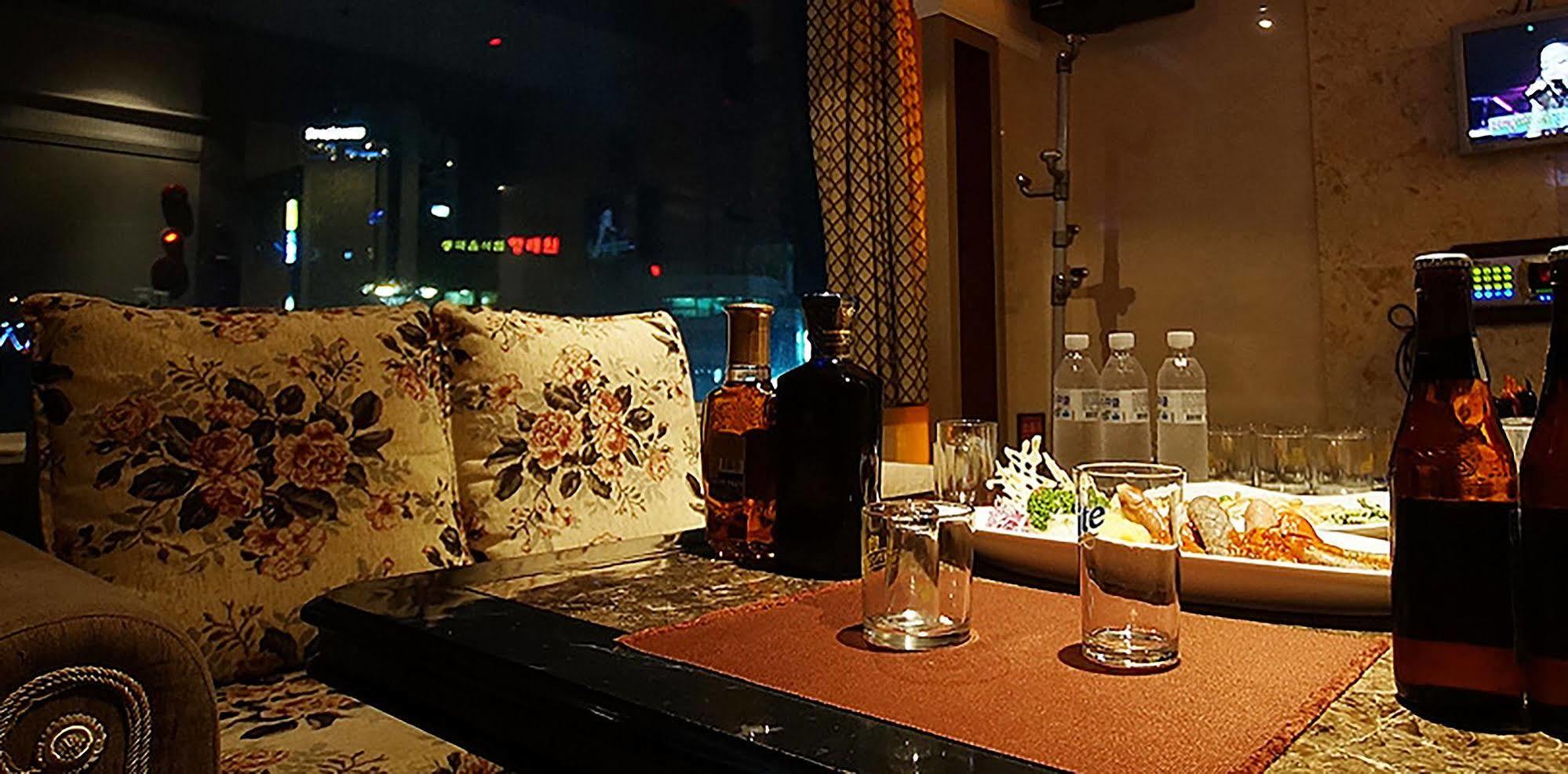 Hotel Castle Beach Пусан Экстерьер фото